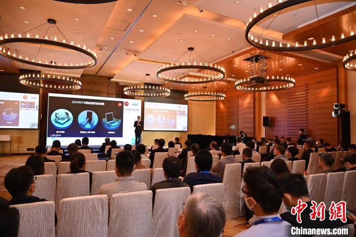 新澳门和香港2025正版资料免费公开,新澳门与香港，探索2025正版资料的免费公开之旅